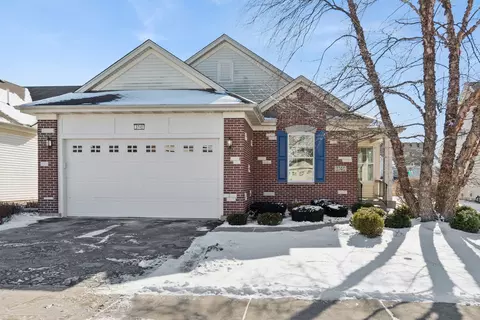 3740 Idlewild Ln, Naperville, IL 60564