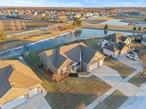 View/Area - 428 E Frontier Dr, Minooka, IL 60447 photo 2 of 6