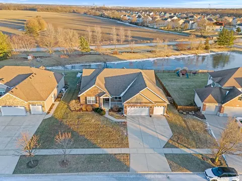 428 E Frontier Dr, Minooka, IL 60447
