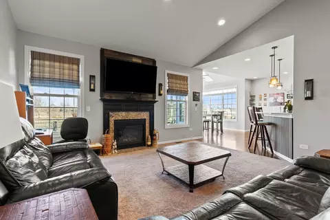 Living - 428 E Frontier Dr, Minooka, IL 60447 photo 1 of 4