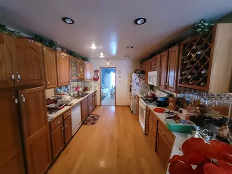 Kitchen - 3246 E Forestview Trl, Crete, IL 60417 photo 1 of 1