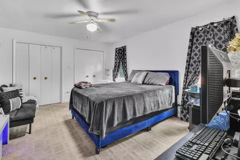 Bedroom - 4617 Blanchan Ave, Brookfield, IL 60513 photo 2 of 4