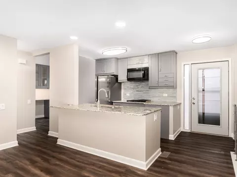 Kitchen - 1167 Florimond Dr, Elgin, IL 60123 photo 1 of 6