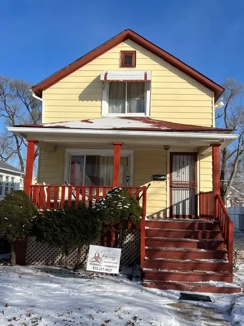 2025 S 8th Ave, Maywood, IL 60153