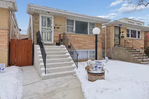 1711 W 43rd St, Chicago, IL 60609