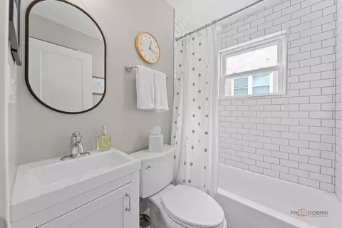 7422 W Devon Ave, Chicago, IL 60631 photo 7