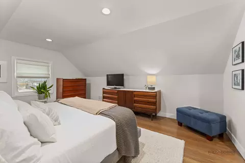 7422 W Devon Ave, Chicago, IL 60631 photo 10