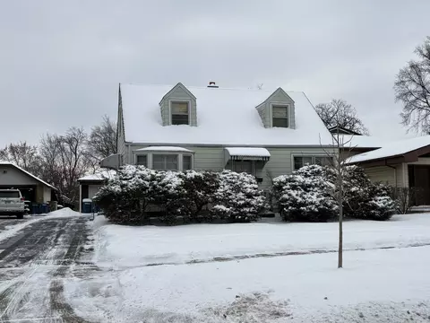 266 W Fremont Ave, Elmhurst, IL 60126