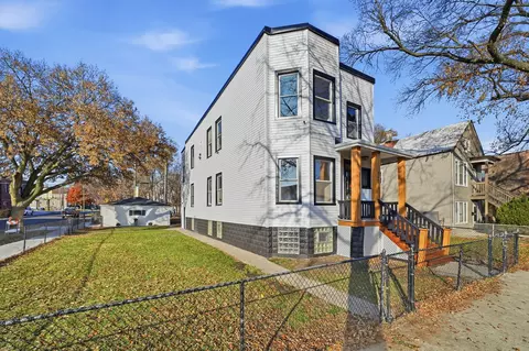 7256 S May St, Chicago, IL 60621 photo 2