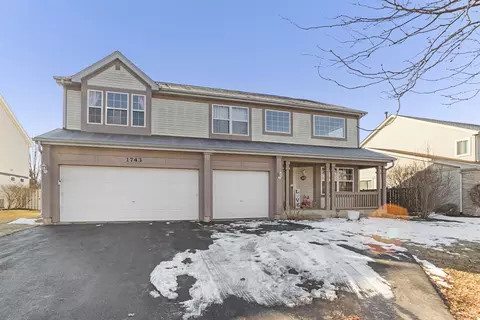 1743 Newbridge Cir, Elgin, IL 60123