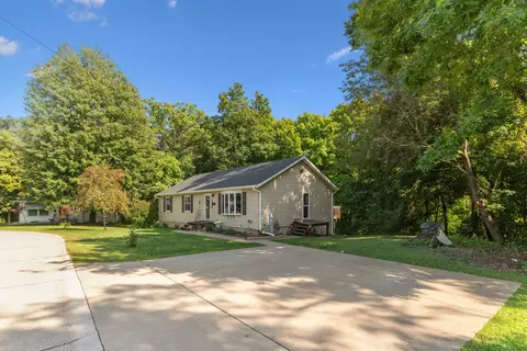 5444 10th Ave, Moline, IL 61265 photo 2