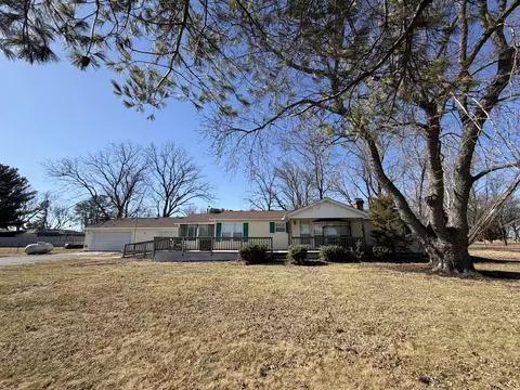 2105 County Road 900, Champaign, IL 61822