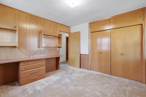 Bedroom - 3537 49th St, Moline, IL 61265 photo 4 of 6