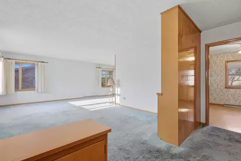 Living - 3537 49th St, Moline, IL 61265 photo 1 of 4