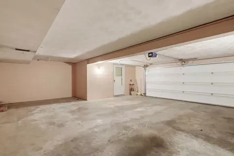 Exterior - 3537 49th St, Moline, IL 61265 photo 5 of 9