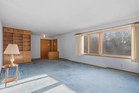 Living - 3537 49th St, Moline, IL 61265 photo 4 of 4