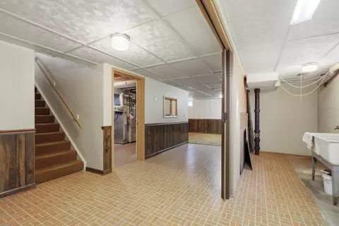 Entry Way - 3537 49th St, Moline, IL 61265 photo 2 of 2