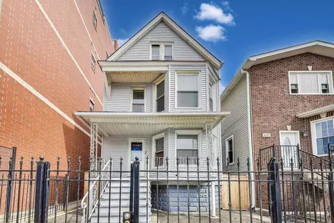 4229 N Kedzie Ave, Chicago, IL 60618