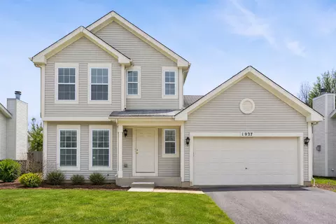 1927 Crossing Ct, Naperville, IL 60540