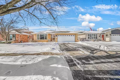 17374 Overhill Ave, Tinley Park, IL 60477