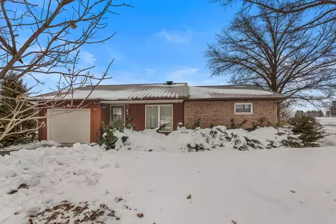 708 S E St, Hammond, IL 61929