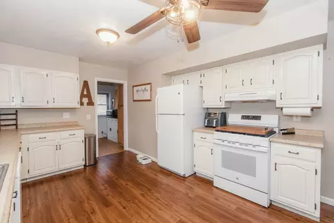 817 8th St, Lacon, IL 61540 photo 12