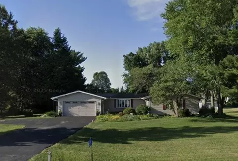 2382 N 41st Rd, Sheridan, IL 60551