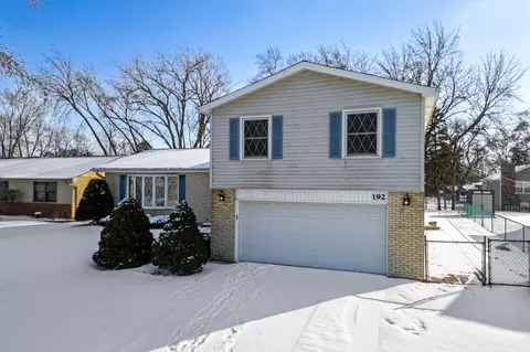 192 El Paso Ln, Carol Stream, IL 60188