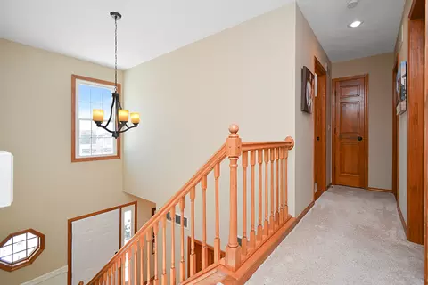Entry Way - 10 Cameron Ct, Bloomington, IL 61704 photo 5 of 7
