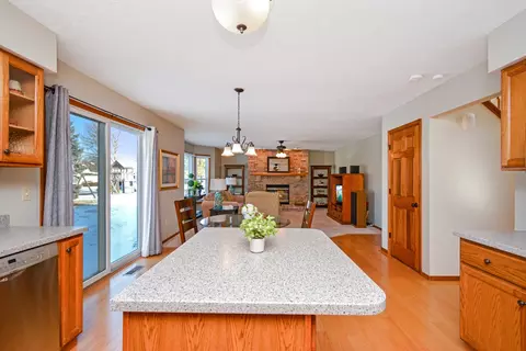 Kitchen - 10 Cameron Ct, Bloomington, IL 61704 photo 10 of 15