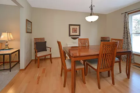 Dining - 10 Cameron Ct, Bloomington, IL 61704 photo 2 of 3