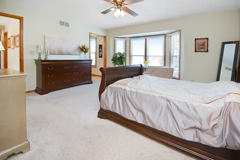 Bedroom - 10 Cameron Ct, Bloomington, IL 61704 photo 4 of 10