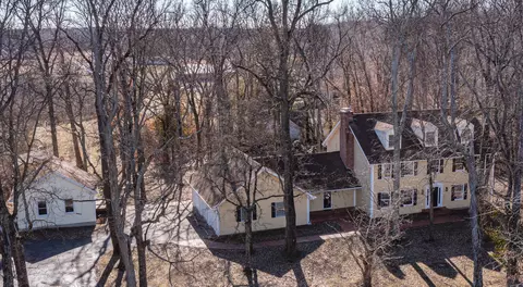 4715 Richview Rd, Mount Vernon, IL 62864