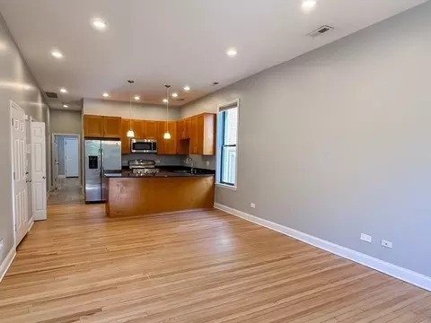 Living - Undisclosed, Chicago, IL 60610 photo 3 of 3
