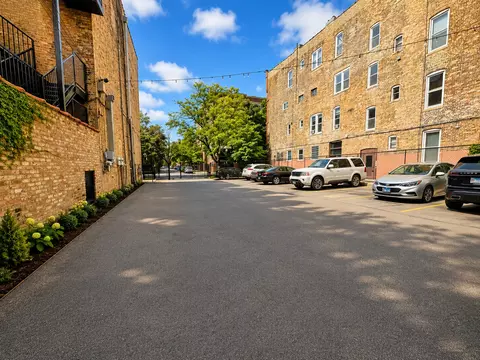 Exterior - Undisclosed, Chicago, IL 60610 photo 4 of 4