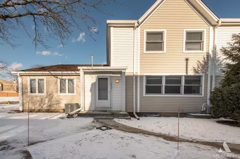 1336 Inverrary Ln #1336, Deerfield, IL 60015