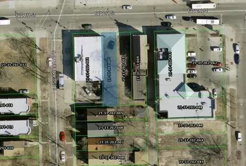 2907 E 79th St, Chicago, IL 60649