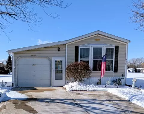 715 Thorntree Ter, Matteson, IL 60443