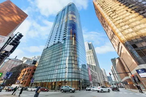 600 N Fairbanks Ct #3301, Chicago, IL 60611