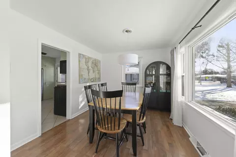 Dining - 425 Wakeman Ave, Wheaton, IL 60187 photo 1 of 1