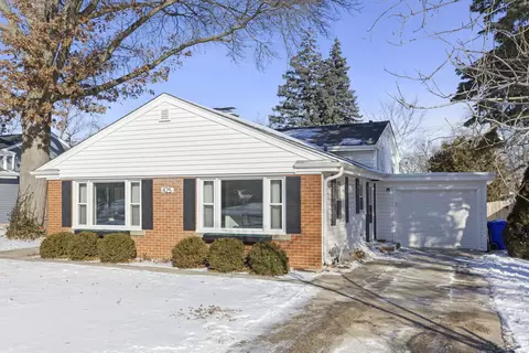 Exterior - 425 Wakeman Ave, Wheaton, IL 60187 photo 4 of 4