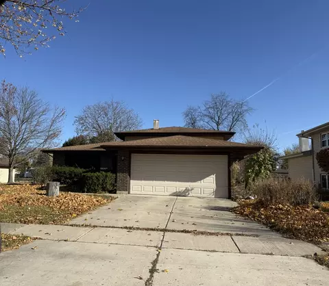 Exterior - 947 Maple Ln, Bartlett, IL 60103 photo 3 of 3