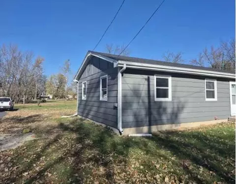225 E Ogden St, Capron, IL 61012 photo 3