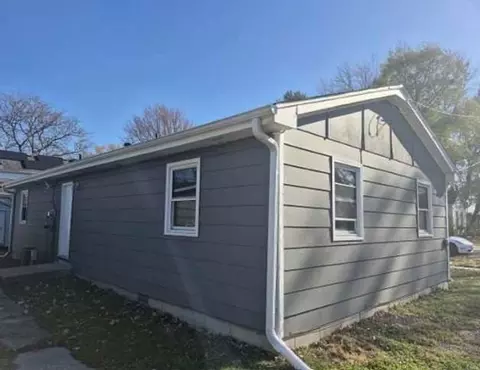225 E Ogden St, Capron, IL 61012 photo 4