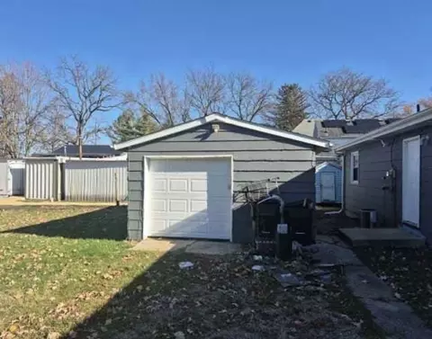 225 E Ogden St, Capron, IL 61012 photo 5