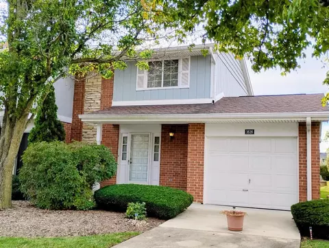 1616 Dundee Dr, Wheaton, IL 60189