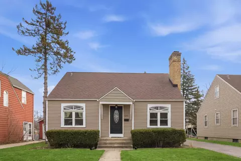 Undisclosed, Waukegan, IL 60085