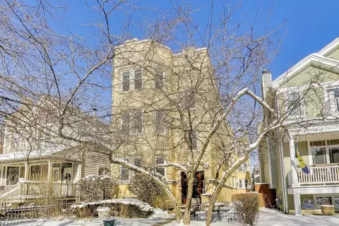2176 W Leland Ave #1F, Chicago, IL 60625