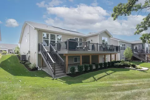 Exterior - 824 Spring Dr, Lindenhurst, IL 60046 photo 3 of 5