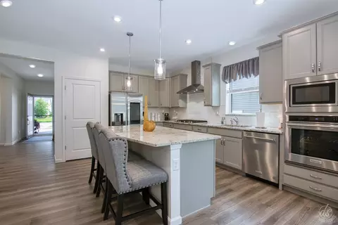 Kitchen - 824 Spring Dr, Lindenhurst, IL 60046 photo 1 of 3